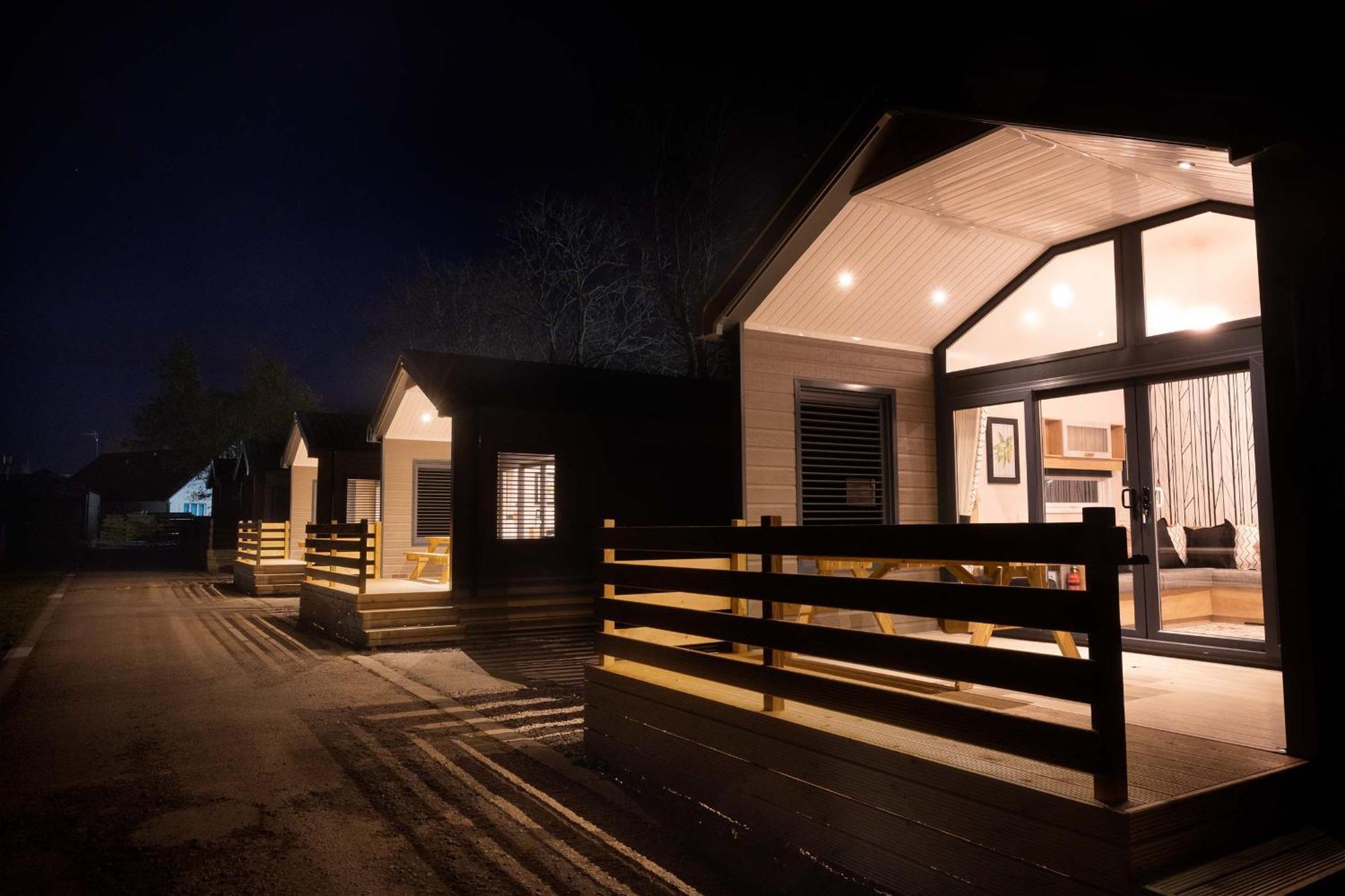 Caledonian Lodges 3 Инвернесс Экстерьер фото
